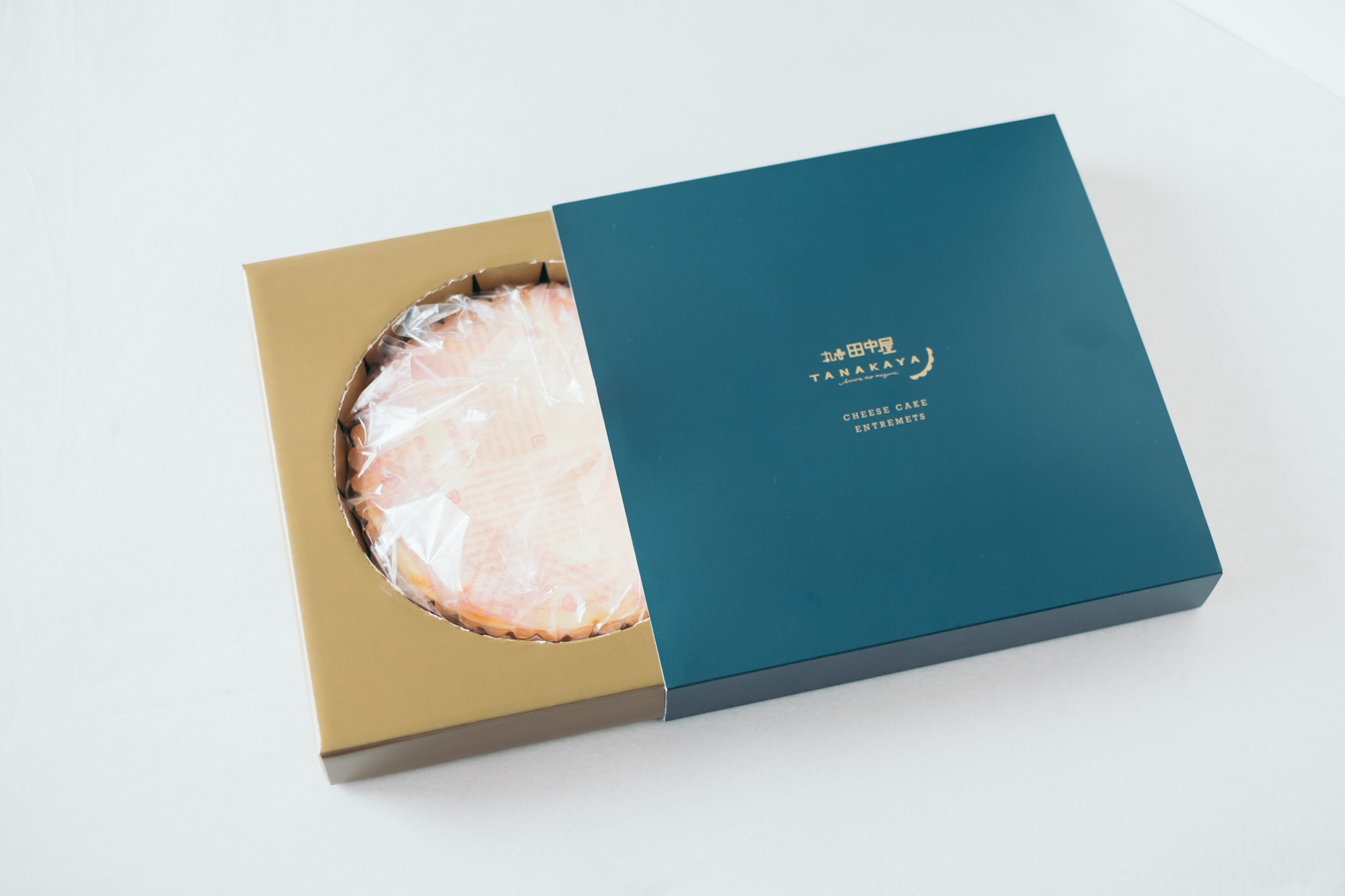 梱包されたチーズケーキアントルメ